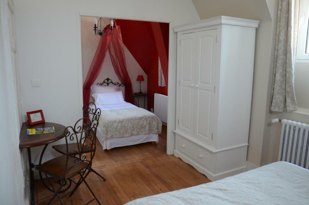 Notre-Dame-de-SanilhacLe Manoir De Sanilhac住宿加早餐旅馆 外观 照片