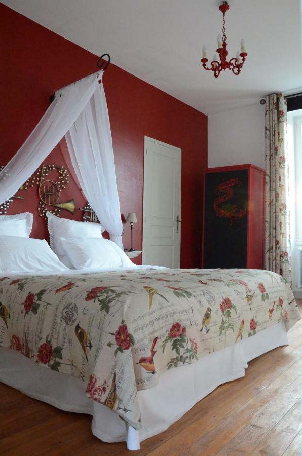 Notre-Dame-de-SanilhacLe Manoir De Sanilhac住宿加早餐旅馆 外观 照片
