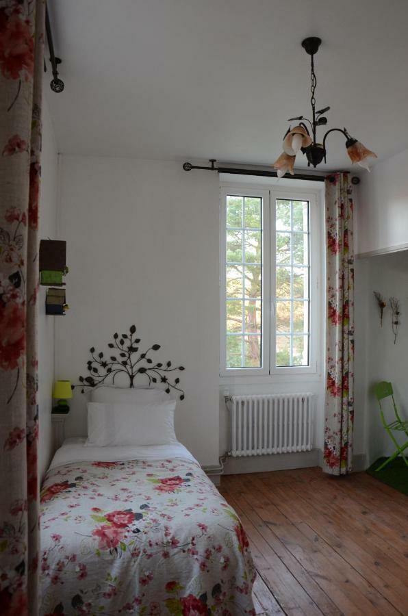 Notre-Dame-de-SanilhacLe Manoir De Sanilhac住宿加早餐旅馆 外观 照片